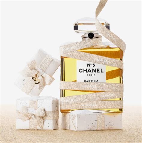 christmas chanel glam words|Explore Wonderful CHANEL Gifts for the Holidays.